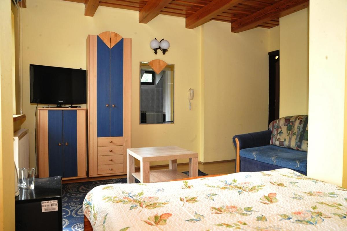 Bed and Breakfast Osrodek Wypoczynkowy Crystal Polańczyk Exterior foto
